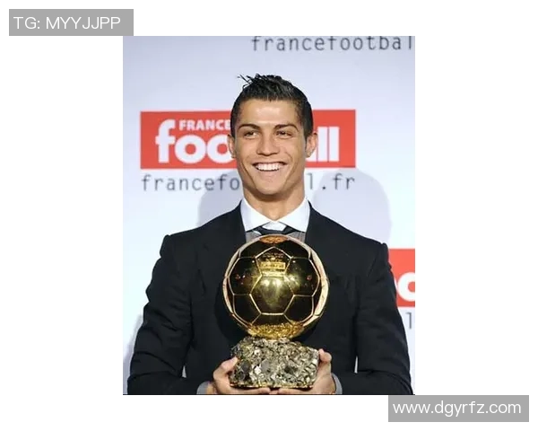 足球明星钟俊杰的成长历程与辉煌成就全解析