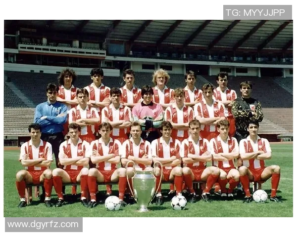 湖州足球明星赛精彩纷呈球场外歌声嘹亮引人瞩目